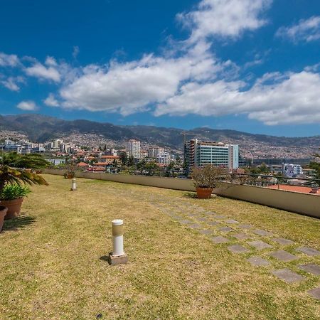 Miramar Apartment With Pool By Hr Madeira فونشال المظهر الخارجي الصورة
